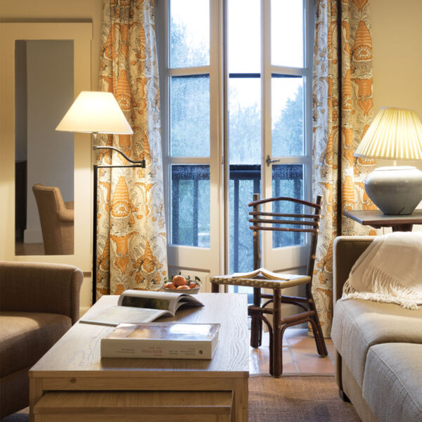 1 nuit en Chambre Luxe et Petits-Déjeuners