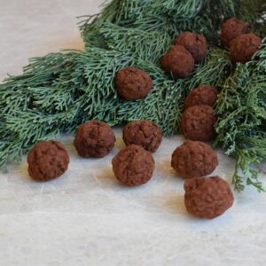 Truffes en chocolat et pain grillé - Chocolaterie Baumanière - Noël 2023